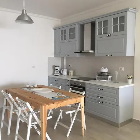 Aneta'S Beach House Vlore Room photo